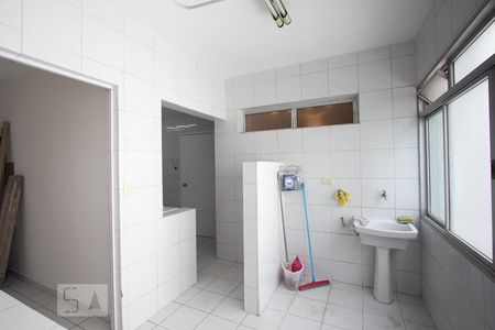 Apartamento à venda com 130m², 3 quartos e 1 vagaÁrea de Serviço