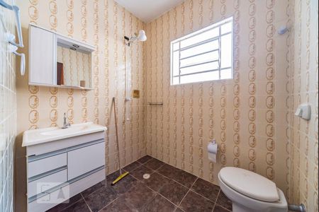 Banheiro 2  de casa à venda com 3 quartos, 250m² em Parque Oratorio, Santo André