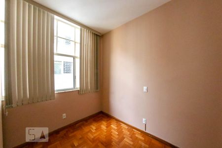 Quarto 1 de apartamento para alugar com 2 quartos, 84m² em Centro, Belo Horizonte