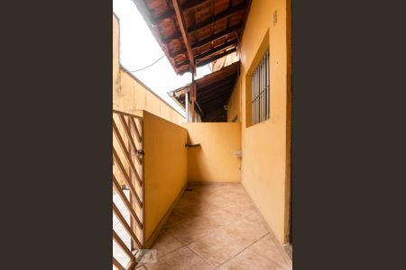 Casa à venda com 65m², 2 quartos e 1 vaga Casa à venda com 65m², 2 quartos e 1 vagaQuintal