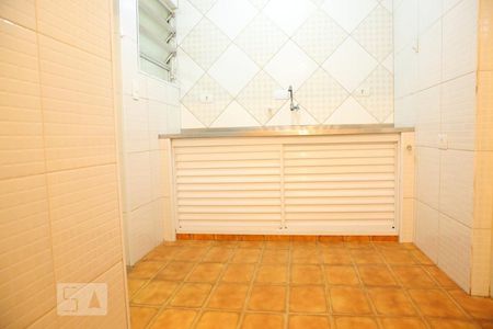 Apartamento para alugar com 95m², 3 quartos e sem vagaCozinha