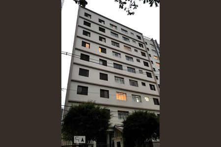 Apartamento para alugar com 95m², 3 quartos e sem vagaFachada