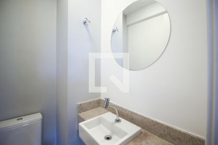 Lavabo de apartamento para alugar com 2 quartos, 54m² em Indianópolis, São Paulo