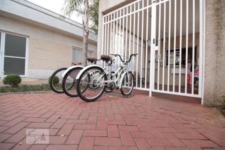 Apartamento à venda com 45m², 2 quartos e 1 vaga Apartamento à venda com 45m², 2 quartos e 1 vagaBicicletas Rotativas