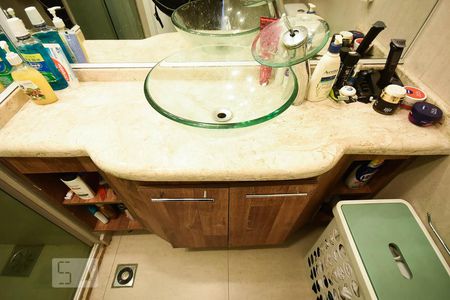 Apartamento à venda com 51m², 2 quartos e 1 vagaPia do banheiro