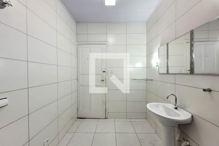 Casa à venda com 350m², 3 quartos e 2 vagasBanheiro