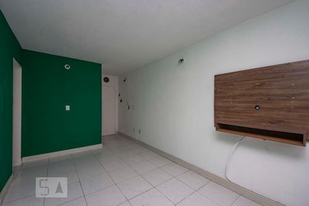 Sala  de apartamento para alugar com 1 quarto, 42m² em Jardim Carvalho, Porto Alegre