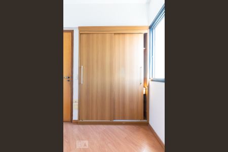 Apartamento para alugar com 80m², 3 quartos e 2 vagas Apartamento para alugar com 80m², 3 quartos e 2 vagasQuarto 2 - Armários