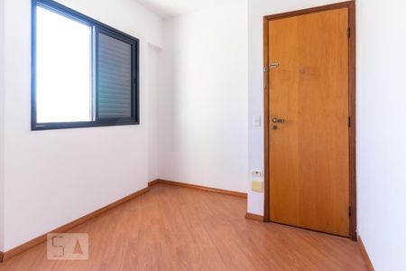Apartamento para alugar com 80m², 3 quartos e 2 vagas Apartamento para alugar com 80m², 3 quartos e 2 vagasQuarto 1