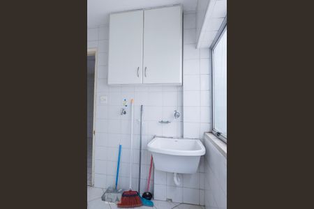 Apartamento para alugar com 75m², 2 quartos e 1 vagaÁrea de Serviço