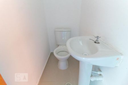 Casa de condomínio para alugar com 90m², 2 quartos e 1 vaga Casa de condomínio para alugar com 90m², 2 quartos e 1 vagaBanheiro
