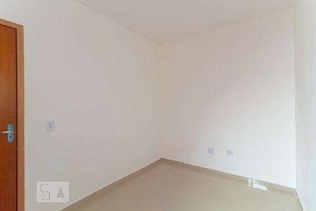 Suíte 2 de casa de condomínio para alugar com 2 quartos, 90m² em Vila Pierina, São Paulo