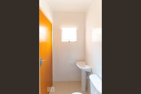 Casa de condomínio para alugar com 90m², 2 quartos e 1 vaga Casa de condomínio para alugar com 90m², 2 quartos e 1 vagaBanheiro da Suíte 2