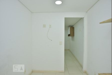 Quarto de kitnet/studio para alugar com 1 quarto, 30m² em Jacarepaguá, Rio de Janeiro