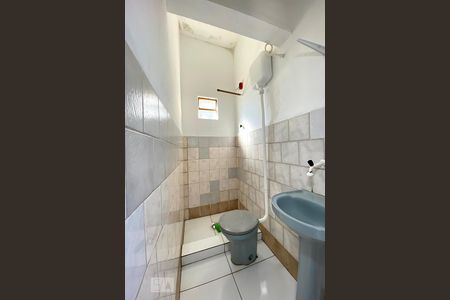 Banheiro de apartamento para alugar com 1 quarto, 25m² em Campestre, São Leopoldo