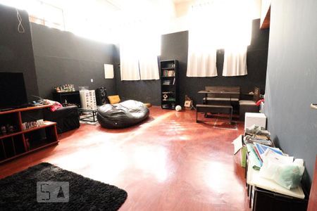 Casa à venda com 400m², 6 quartos e 4 vagasQuarto 4