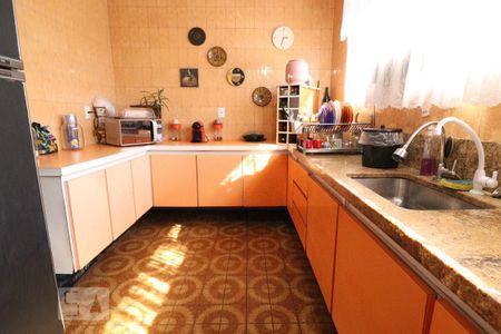 Casa à venda com 400m², 6 quartos e 4 vagasCozinha 1