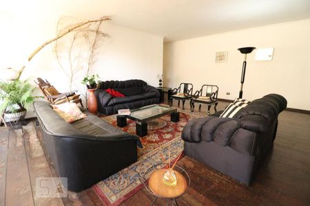 Sala 1 de casa à venda com 6 quartos, 400m² em Vila Moinho Velho, São Paulo