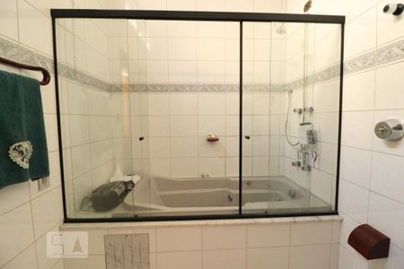 Casa à venda com 400m², 6 quartos e 4 vagasBanheiro 2