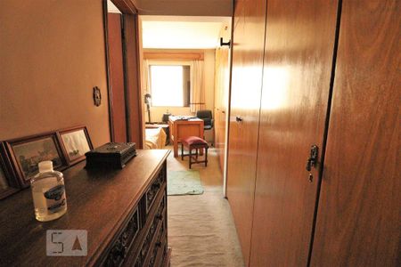 Casa à venda com 400m², 6 quartos e 4 vagasQuarto 3