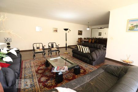 Sala 1 de casa à venda com 6 quartos, 400m² em Vila Moinho Velho, São Paulo