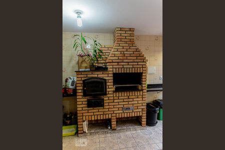 Casa à venda com 253m², 4 quartos e 2 vagas Casa à venda com 253m², 4 quartos e 2 vagasChurrasqueira