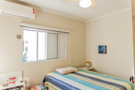 Casa à venda com 253m², 4 quartos e 2 vagas Casa à venda com 253m², 4 quartos e 2 vagasQuarto 2