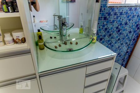 Casa à venda com 253m², 4 quartos e 2 vagas Casa à venda com 253m², 4 quartos e 2 vagasPia