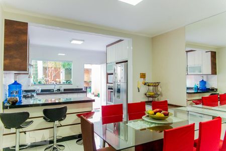 Cozinha de casa à venda com 4 quartos, 253m² em Vila Humaitá, Santo André