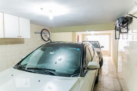 Casa à venda com 253m², 4 quartos e 2 vagas Casa à venda com 253m², 4 quartos e 2 vagasGaragem