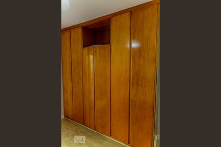 Armário de casa à venda com 4 quartos, 253m² em Vila Humaitá, Santo André
