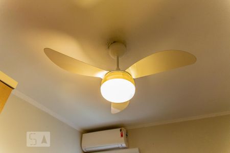 Casa à venda com 253m², 4 quartos e 2 vagas Casa à venda com 253m², 4 quartos e 2 vagasVentilador de teto
