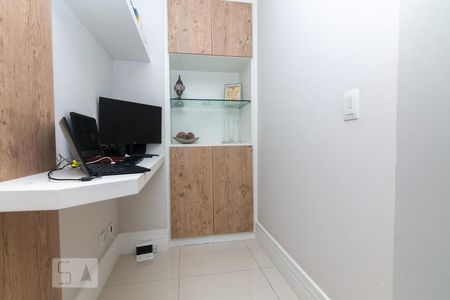 Apartamento para alugar com 133m², 3 quartos e 2 vagasCorredor 