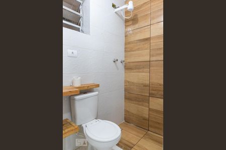 Banheiro de kitnet/studio para alugar com 1 quarto, 55m² em Vila Rosália, Guarulhos