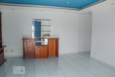 Apartamento para alugar com 300m², 4 quartos e 3 vagassala 
