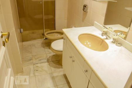 Apartamento para alugar com 300m², 4 quartos e 3 vagasquarto 3 suíte banheiro 