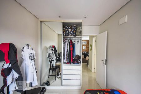 Apartamento à venda com 76m², 2 quartos e 1 vagaQuarto