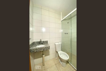 Studio para alugar com 45m², 2 quartos e 1 vaga Studio para alugar com 45m², 2 quartos e 1 vagaBanheiro