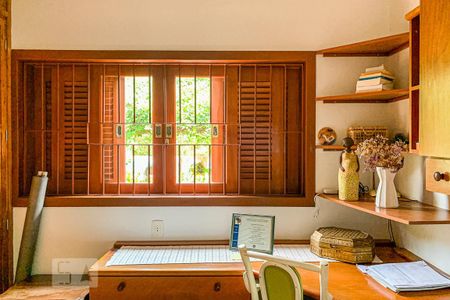 Casa à venda com 1000m², 5 quartos e 4 vagasQuarto 3