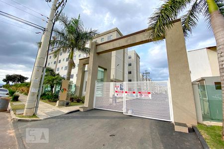 Apartamento para alugar com 45m², 2 quartos e 1 vagaFachada do Condomínio