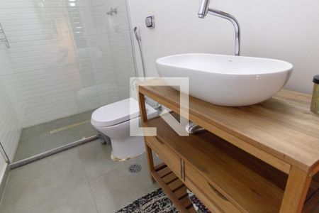 Casa para alugar com 400m², 4 quartos e 8 vagas Casa para alugar com 400m², 4 quartos e 8 vagasBanheiro 2