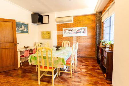 Sala de casa para alugar com 4 quartos, 400m² em Sumaré, São Paulo