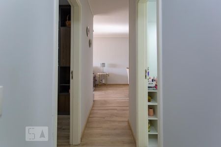 Apartamento à venda com 83m², 3 quartos e 2 vagasCorredor