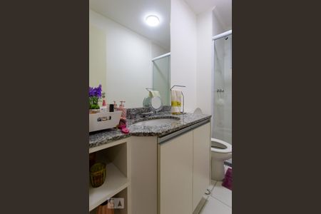 Apartamento à venda com 83m², 3 quartos e 2 vagasBanheiro