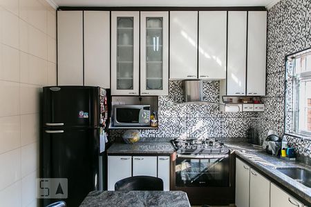 Casa à venda com 180m², 3 quartos e 2 vagasCozinha