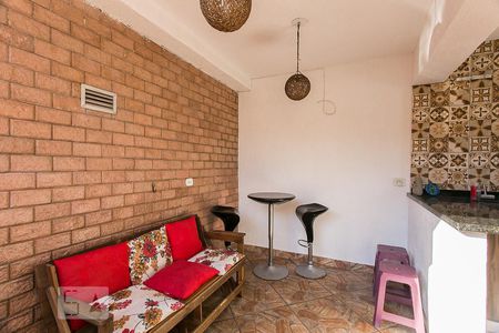 Casa à venda com 180m², 3 quartos e 2 vagasárea com Churrasqueira