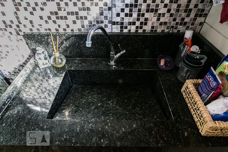 Casa à venda com 180m², 3 quartos e 2 vagasBanheiro Social