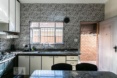 Casa à venda com 180m², 3 quartos e 2 vagasCozinha