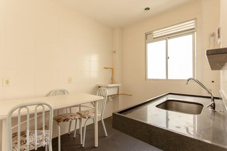 Apartamento à venda com 60m², 2 quartos e 1 vagaCozinha e Área de Serviço