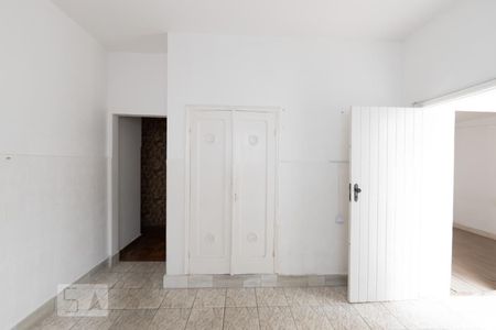 Casa à venda com 150m², 2 quartos e 3 vagas Casa à venda com 150m², 2 quartos e 3 vagasCozinha